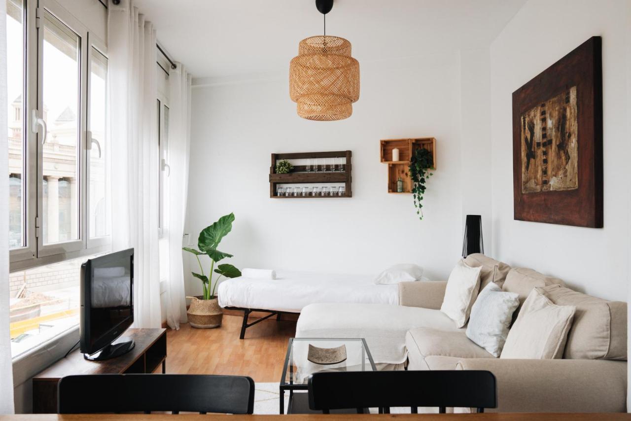 Sunny And Modern Apartment Ideal For Groups Barcelona Ngoại thất bức ảnh